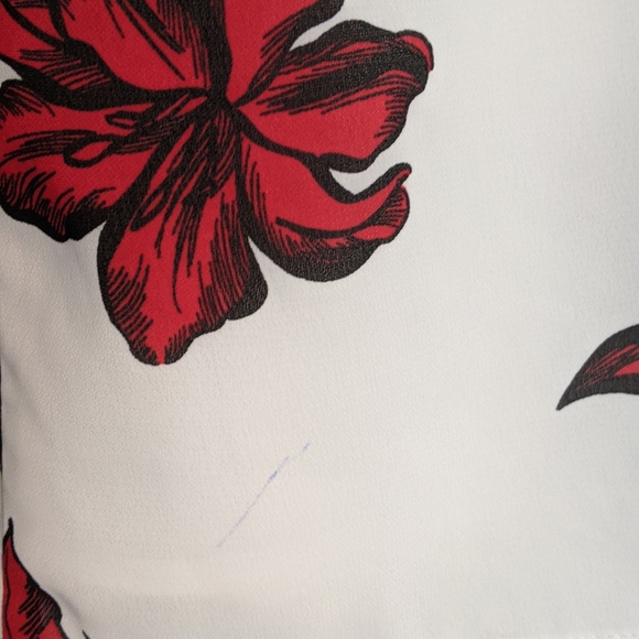 Cotton On Floral Camisole Red & White - Picture 4 of 4
